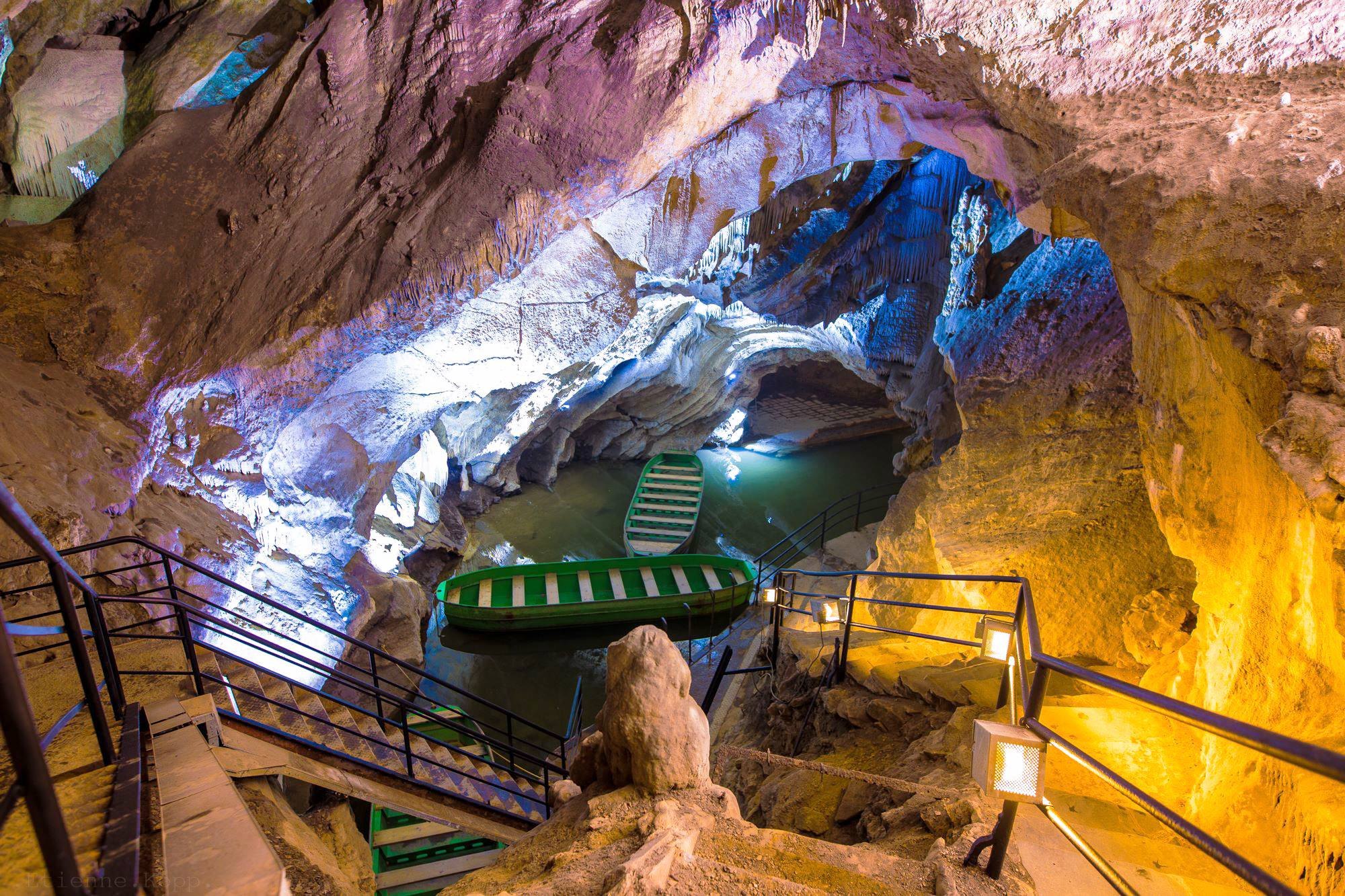 Croisière dans les grottes de Remouchamps LiègeTogether